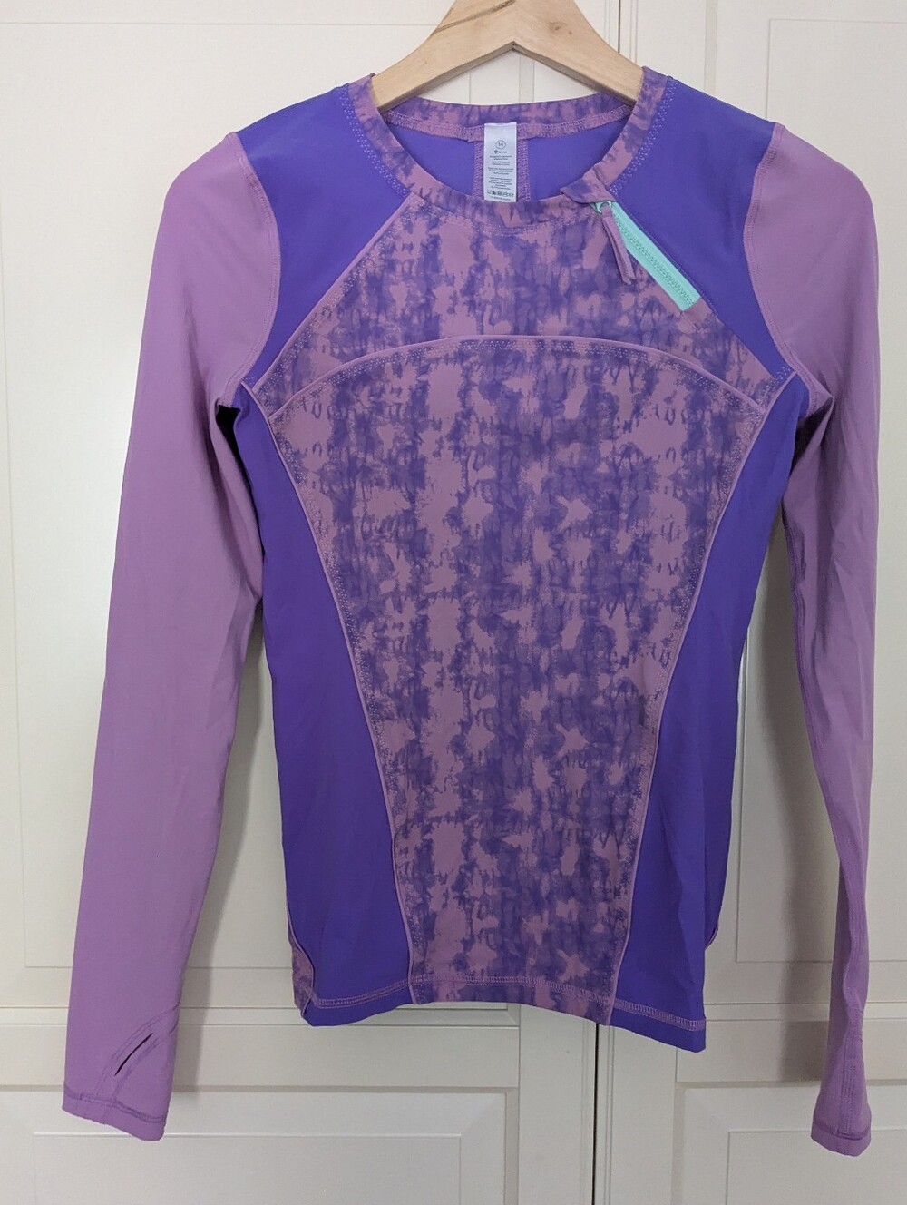 Iviva By Lululemon Top